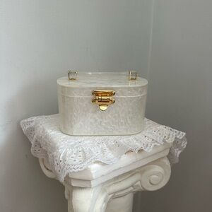 Vintage 1950s Lucite Box Purse